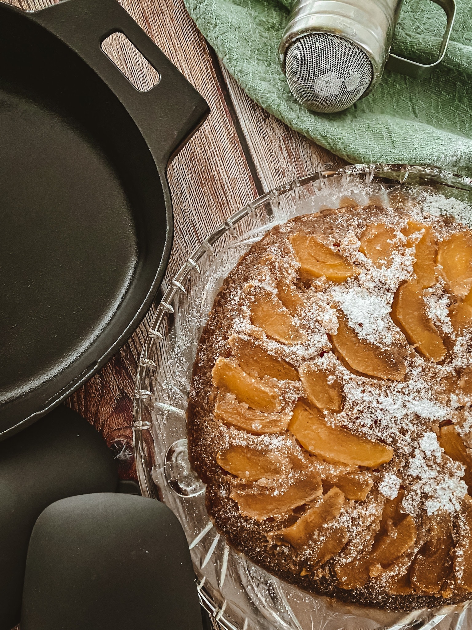 Apfelkuchen aus der gusseisernen Pfanne - ines-kocht.de