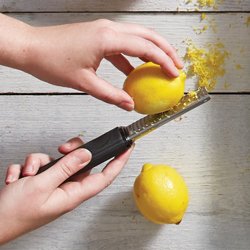 ines-kocht-mit-pampered-chef-zester-microplane