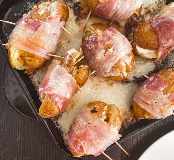 Gefüllte Kartoffeln mit Speck und Mascarpone vom kleinen Grillstein Rockcrok