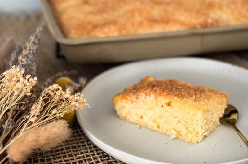 Softer Buttermilch-Kokus-Kuchen