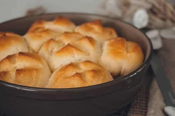 Buttermilchbrötchen über Nacht